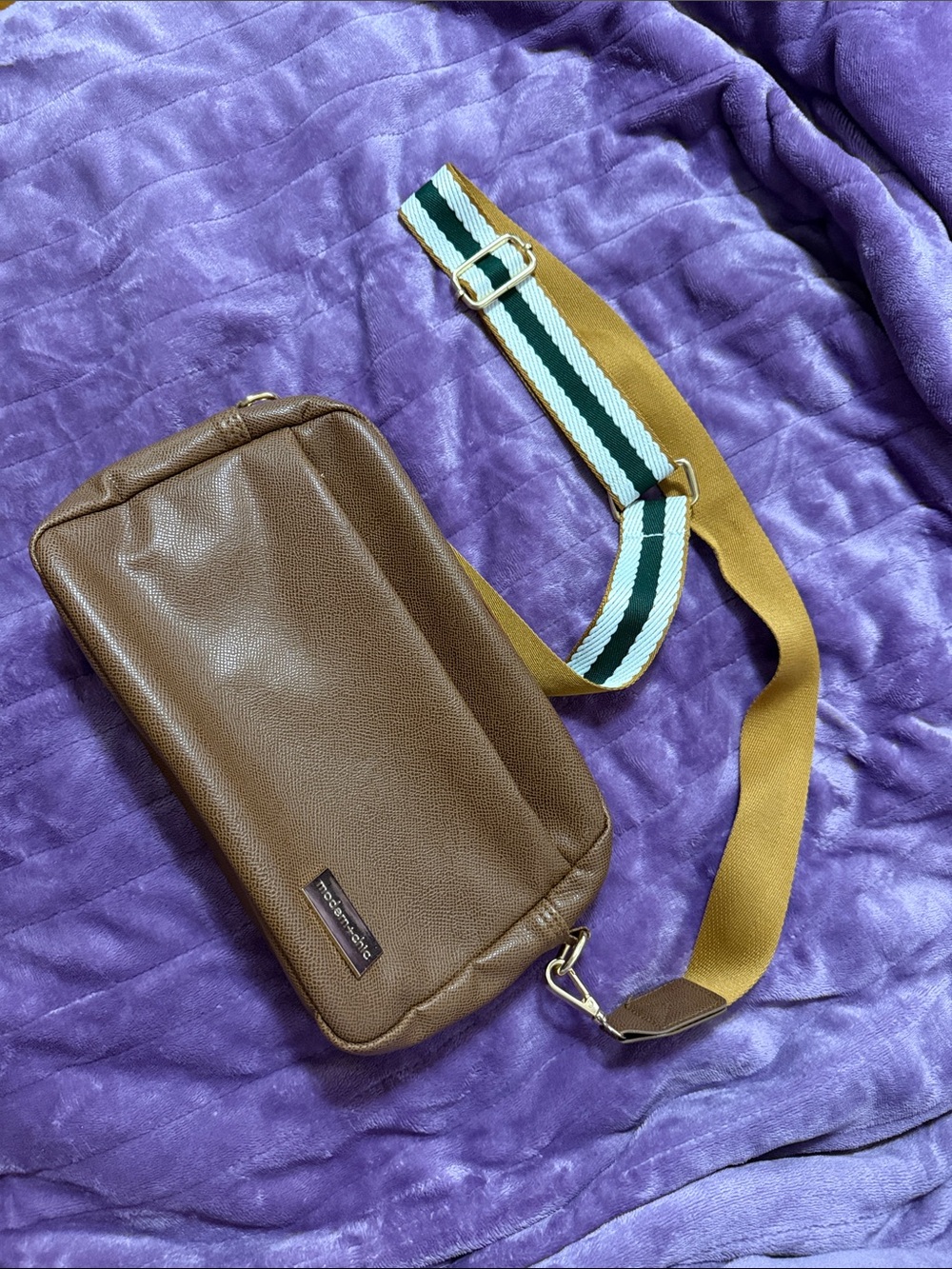 Modern + Chic Alice Crossbody Purse